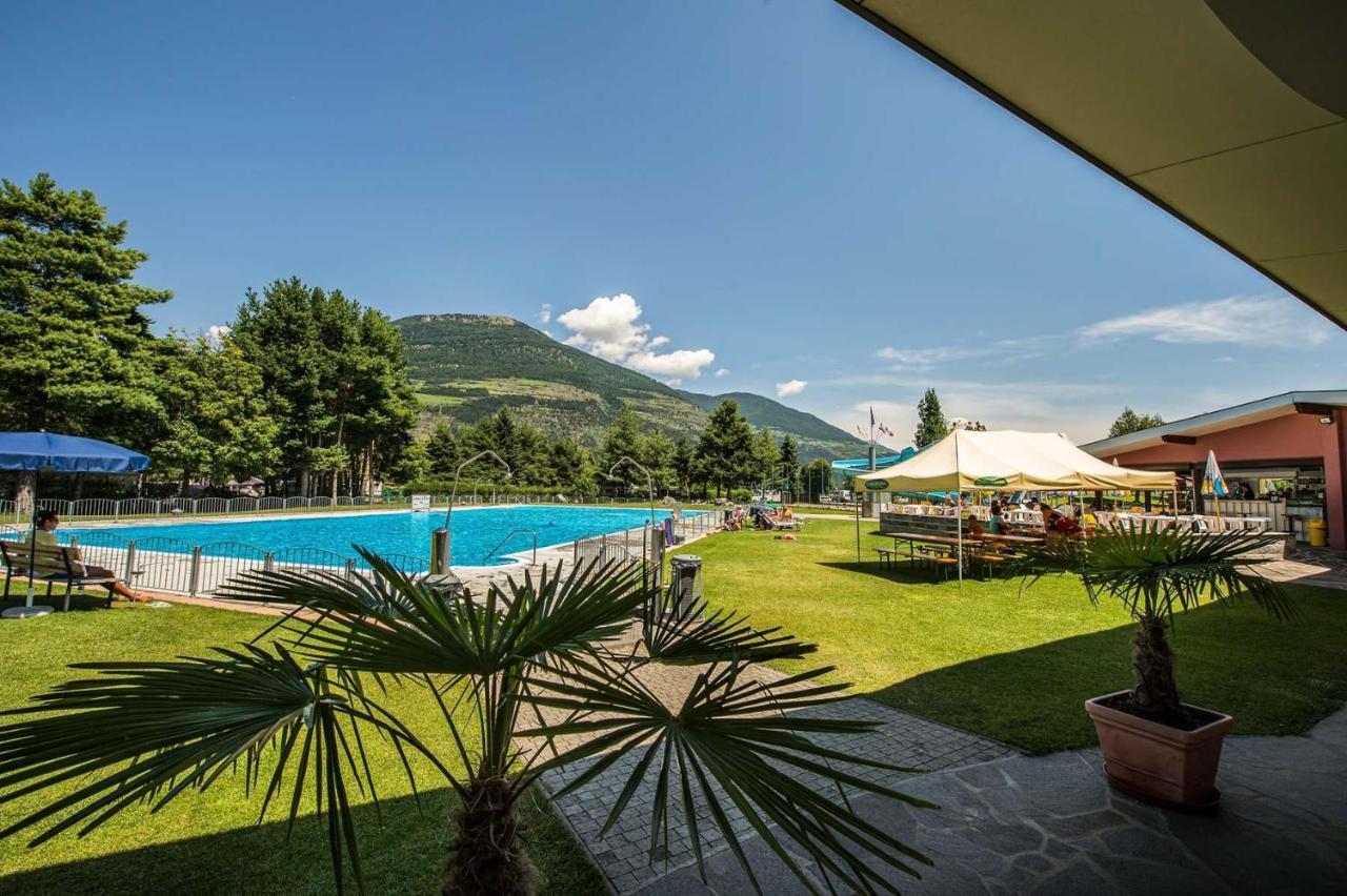 Sankt Johann Spa Suites & Apartments Prato allo Stelvio Luaran gambar