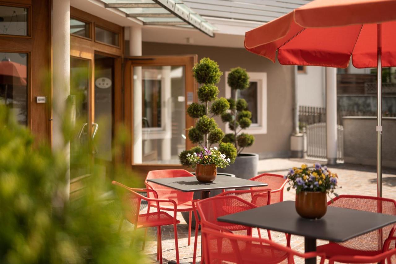 Sankt Johann Spa Suites & Apartments Prato allo Stelvio Luaran gambar