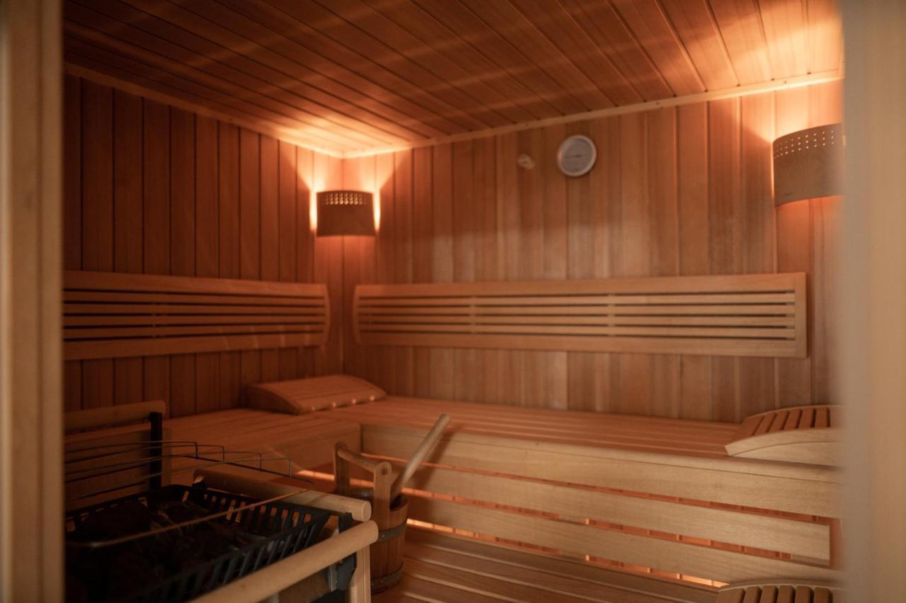 Sankt Johann Spa Suites & Apartments Prato allo Stelvio Luaran gambar