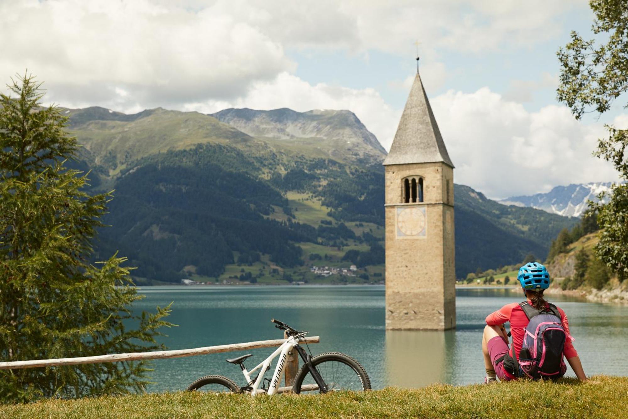 Sankt Johann Spa Suites & Apartments Prato allo Stelvio Luaran gambar