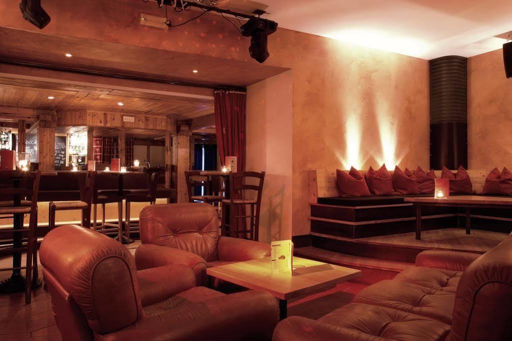 Sankt Johann Spa Suites & Apartments Prato allo Stelvio Luaran gambar