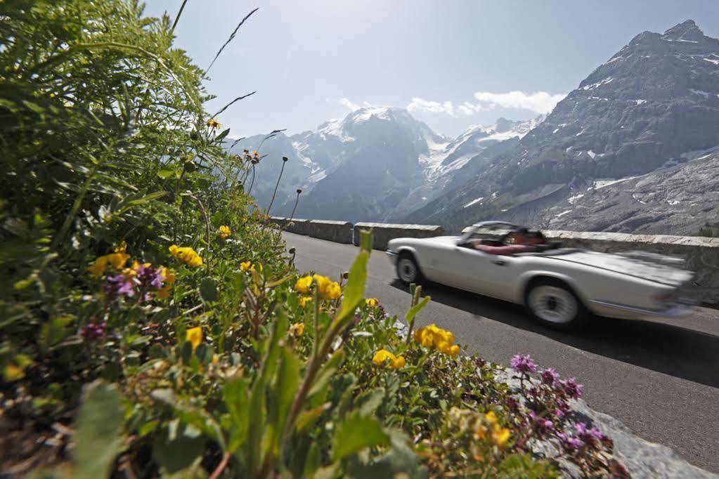 Sankt Johann Spa Suites & Apartments Prato allo Stelvio Luaran gambar